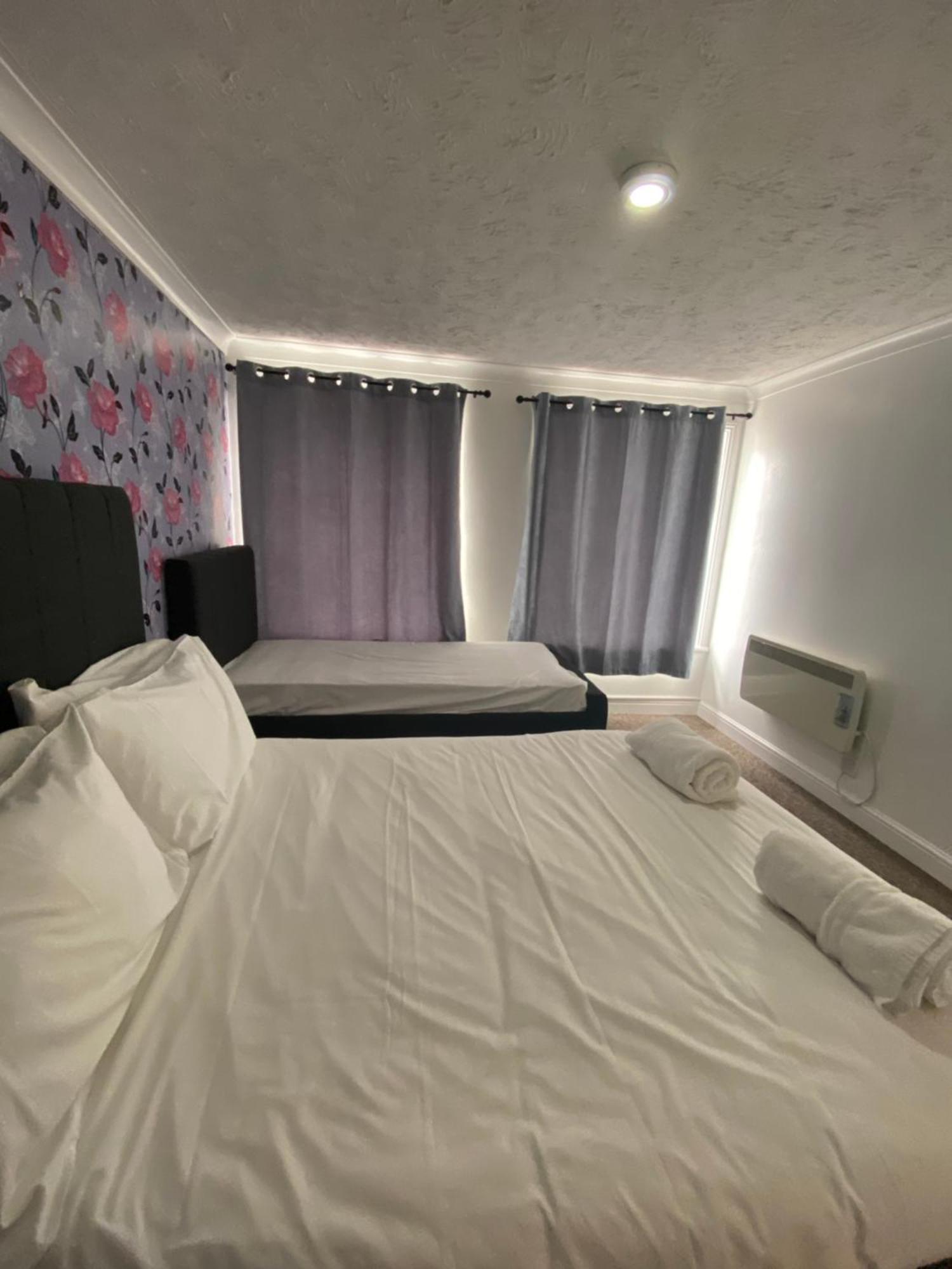 Spacious One Bedroom Flat With River View, 1E เกรทยาร์มัธ ภายนอก รูปภาพ